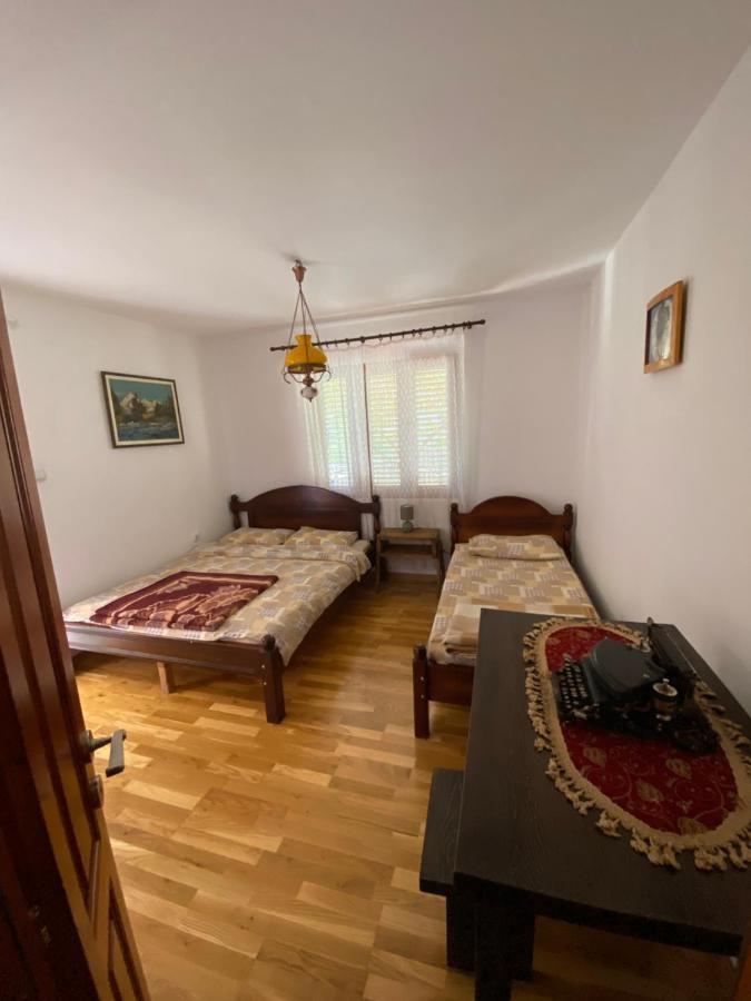 Guest House Radoman Virpazar Bagian luar foto